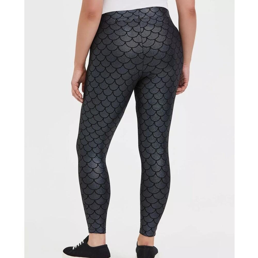 Torrid 2 (2X) Black Mermaid Scale Cosplay Costume Iridescent Metallic‎ Leggings - Picture 2 of 2